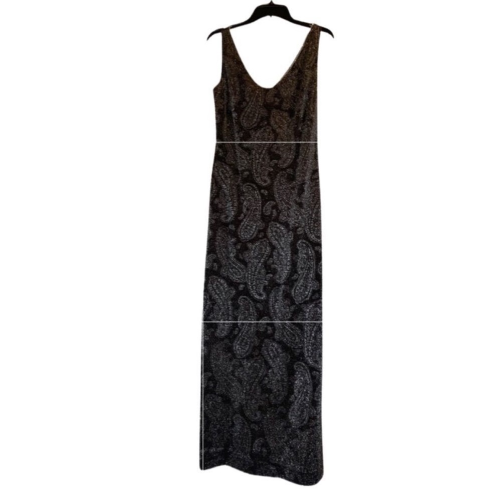 Ever Beauty V-Neck Holiday Sleeveless Dress Embellished Gray/Silver - Size 10